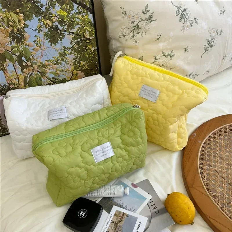 New Flower Pattern Women Makeup Bag Toiletries Cosmetic Organizer Zipper Bag Travel Wash Pouch Cosmetic Bag Female Make Up Bags